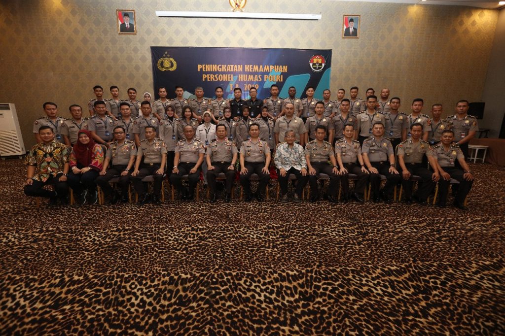Personil Humas Polrestabes Makassar Ikuti Pemantapan Multimedia Divisi ...